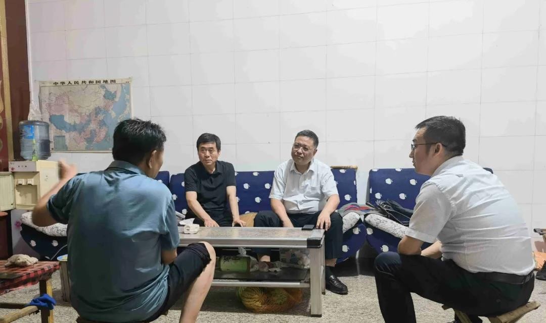 临汾审计中心党组书记、主任李建学深入尧都农商行督导调研