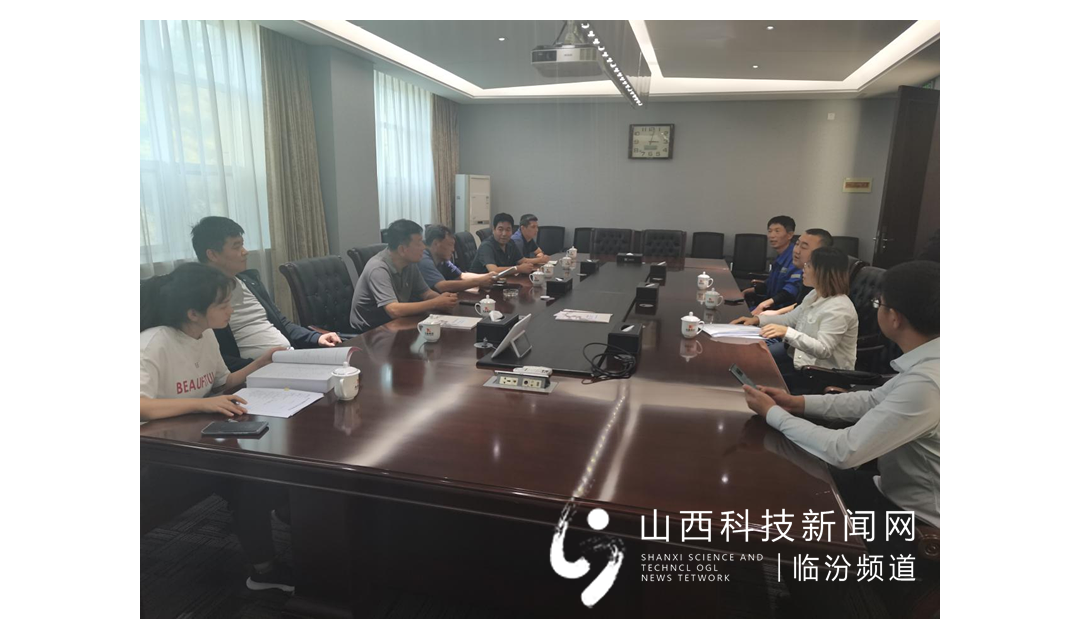 临汾市科技局副局长解晓林在安泽县进行调研