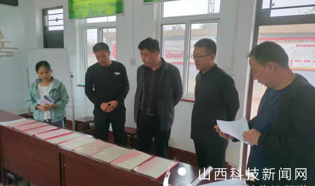 浮山县委网信办检查网络意识形态工作