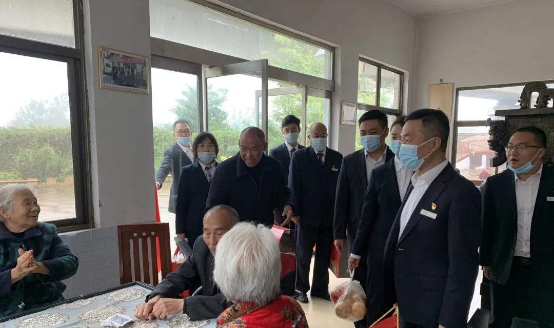 襄汾农商银行组织开展&ldquo;温暖重阳 农商送爱&rdquo;关爱老人主题活动