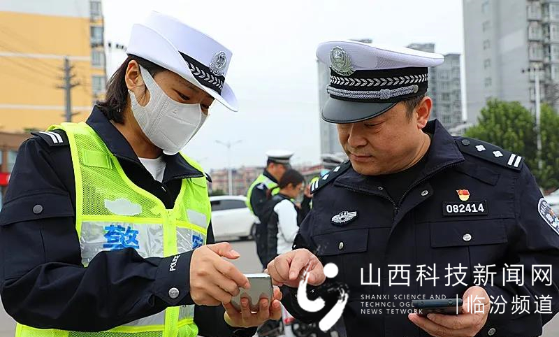 洪洞交警严查严管严控行动中6