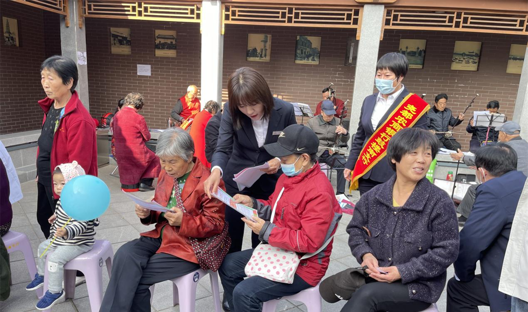 尧都农商银行：最好的服务给最亲的家人