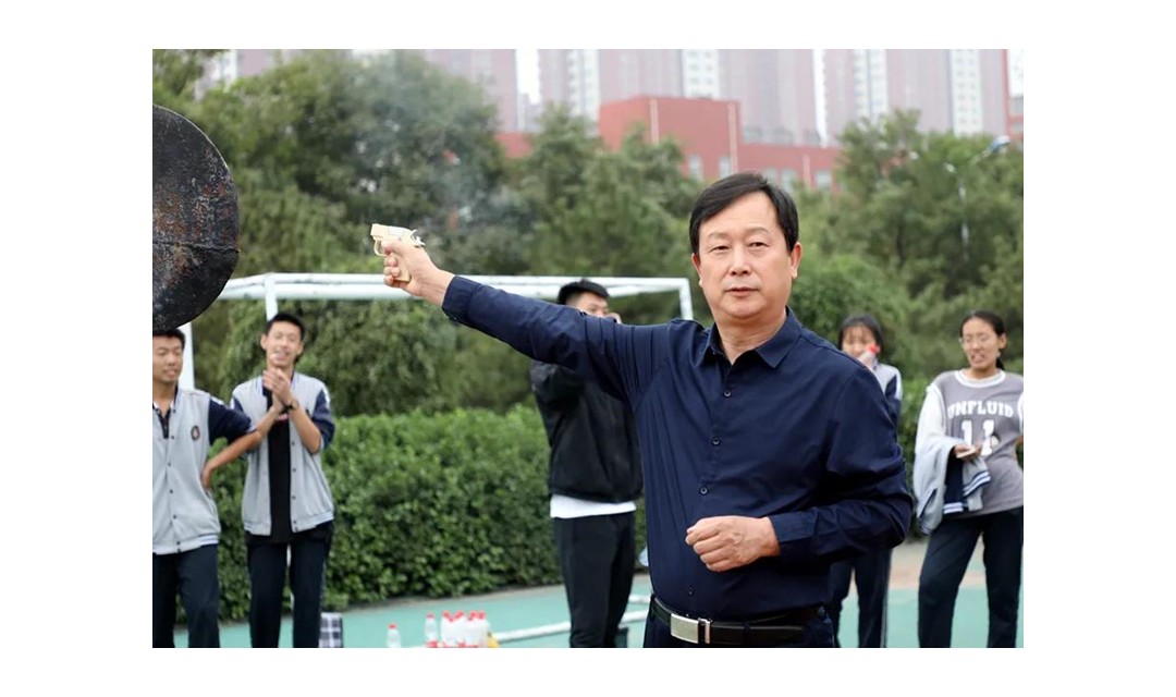 山西省临汾一中校长张杨管荣膺第三届市委联系的&ldquo;突出贡献高级专家&rdquo;