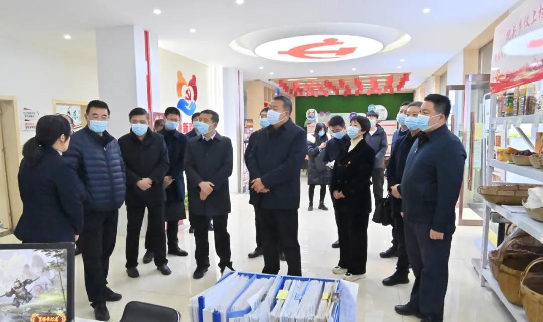 郭行杰在调研农村（社区）基层党建、村集体经济发展和网格化管理工作时强调：一切工作的遵循就是要往实里做