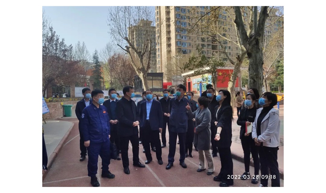 侯马市市委书记吴勇深入至德小学调研疫情防控和校园安全工作