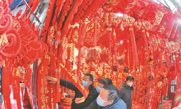 晋中：新春佳节临近，市城区处处张灯结彩