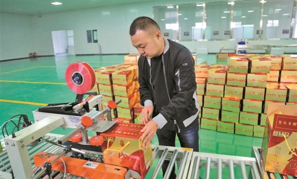 坚守品质诚信经营 打造百姓放心品牌  &mdash;&mdash; 记2022年下半年&ldquo;山西好人&rdquo;李卫华