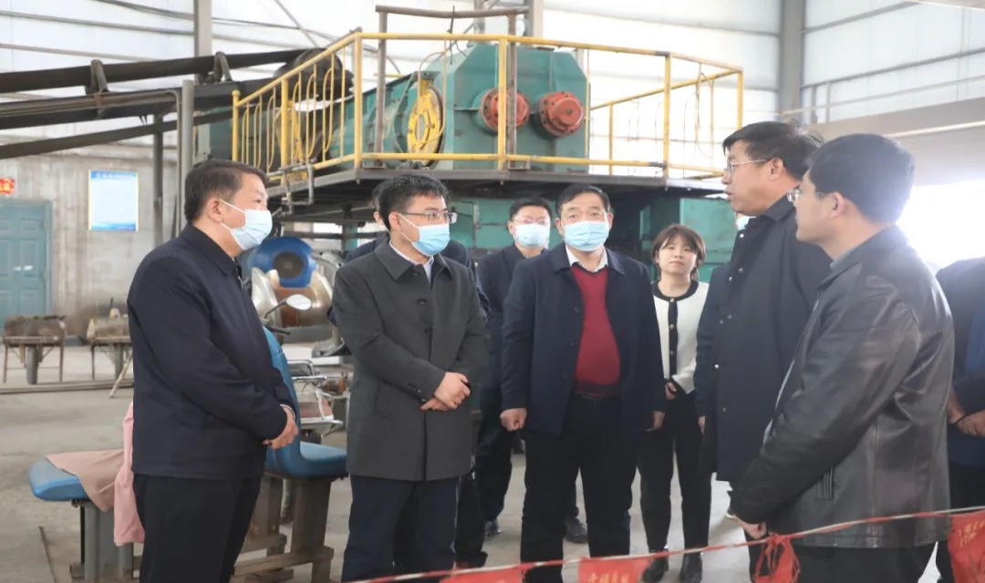 临汾市人大常委会主任袁振旭，政协副主席王金龙在霍州检查安全生产工作
