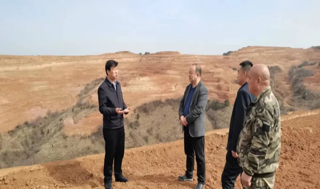 李永锋现场督导高标准农田建设工作