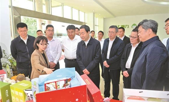 常书铭参观广交会展馆并赴广州韶关考察学习