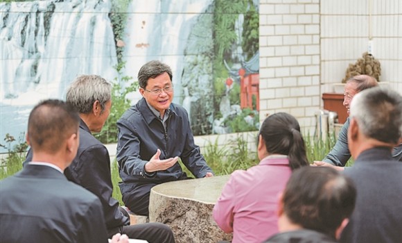 蓝佛安在晋中调研乡村振兴时强调