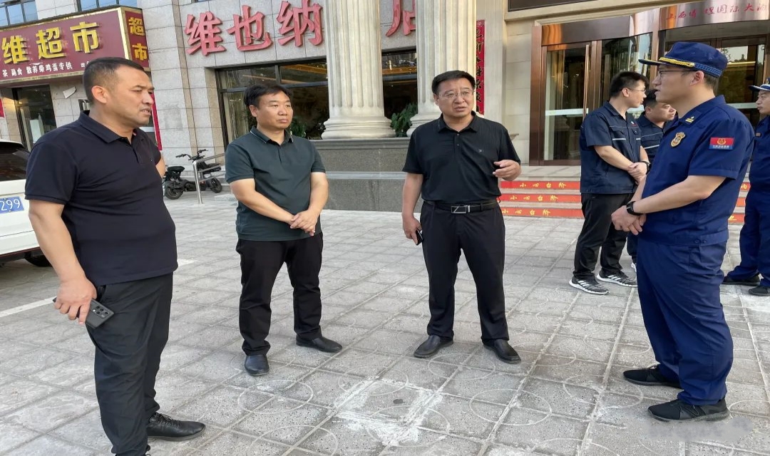襄汾县委常委、副县长周建民督导检查城镇燃气和消防安全工作
