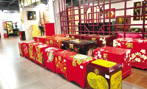 打造世界的牛肉和推光漆器  &mdash;&mdash;平遥县紧扣&ldquo;一镇双品&rdquo;做强&ldquo;非遗双宝&rdquo;