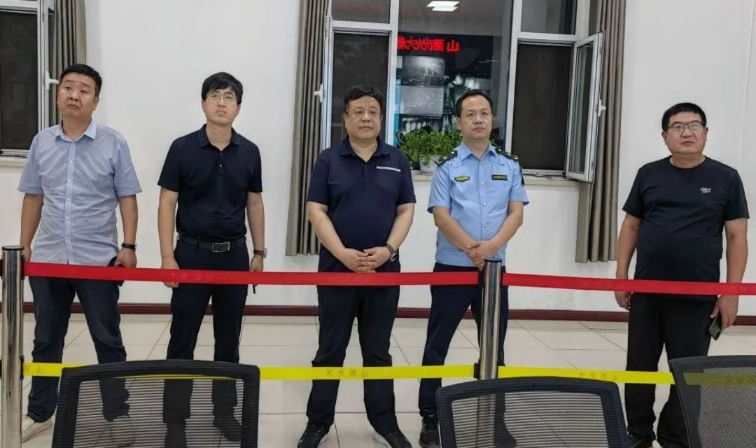 襄汾副县长李晓斌&ldquo;四不两直&rdquo;夜查环保工作