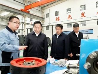 坚持开放思维 做优产业生态 勇当全市高质量发展排头兵