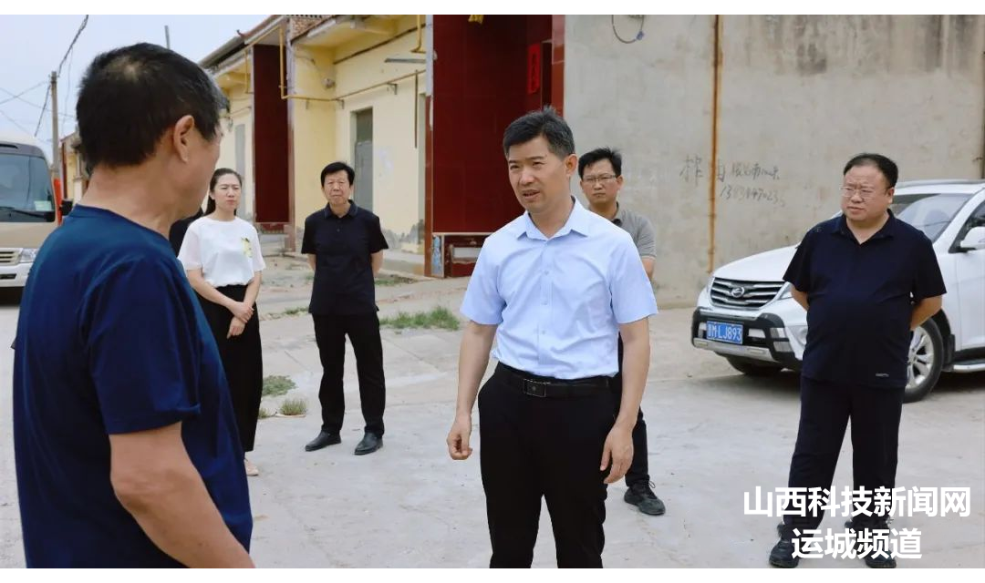 李鹏奇在临晋镇调研&ldquo;千万工程&rdquo;推进情况