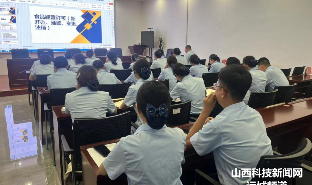 临猗政务大厅综窗改革初见成效