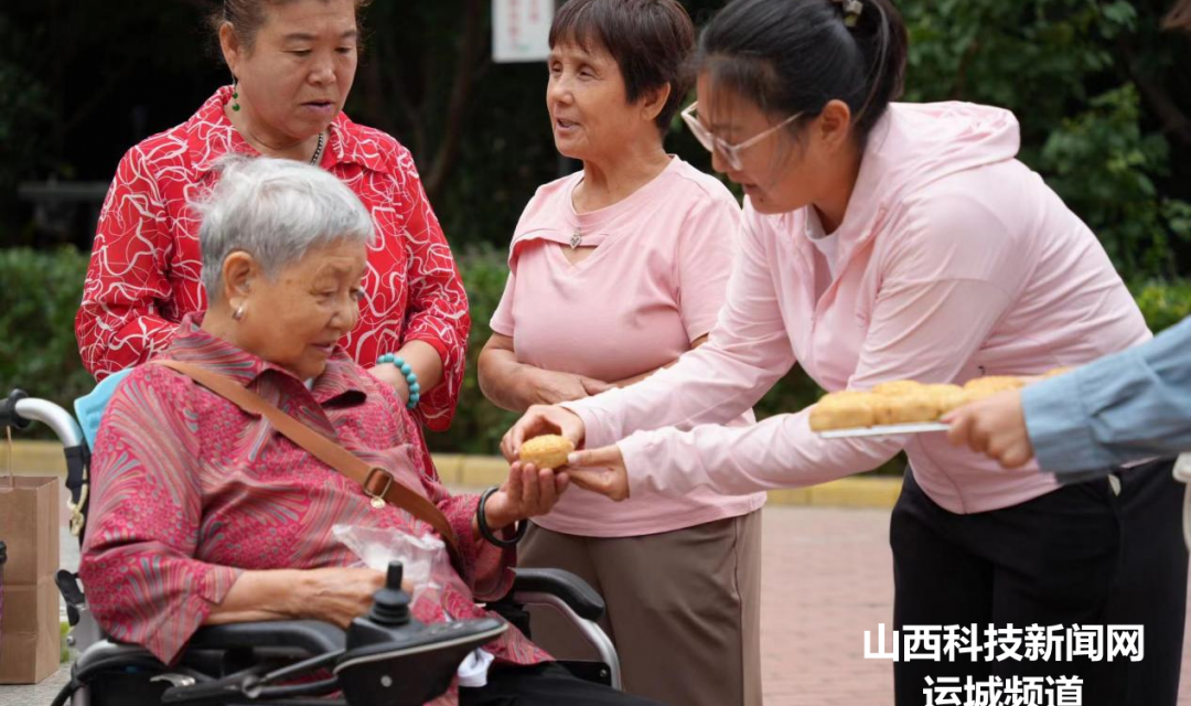 我们的节日●中秋 永济市城东街道蒲园社区&ldquo;巧手做月饼，共赴月儿圆&rdquo;主题活动