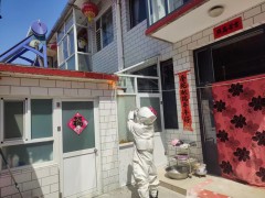马蜂窝困扰居民&mdash;&mdash;沁源大队成功摘除