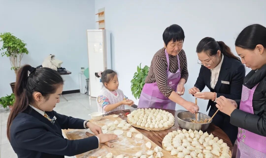 这个冬至，稷山农商银行把温暖&ldquo;包&rdquo;进饺子，送给最辛苦的您！